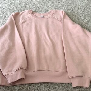 Old Navy crewneck